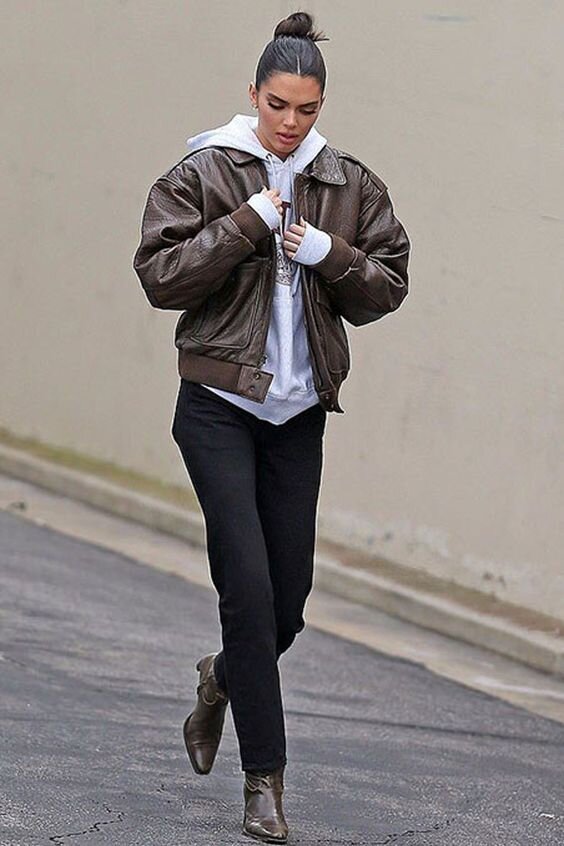 Наверно, не самый подходящий фасон для моего невысокого роста. Но на высоких девушках смотрится просто обалденно!