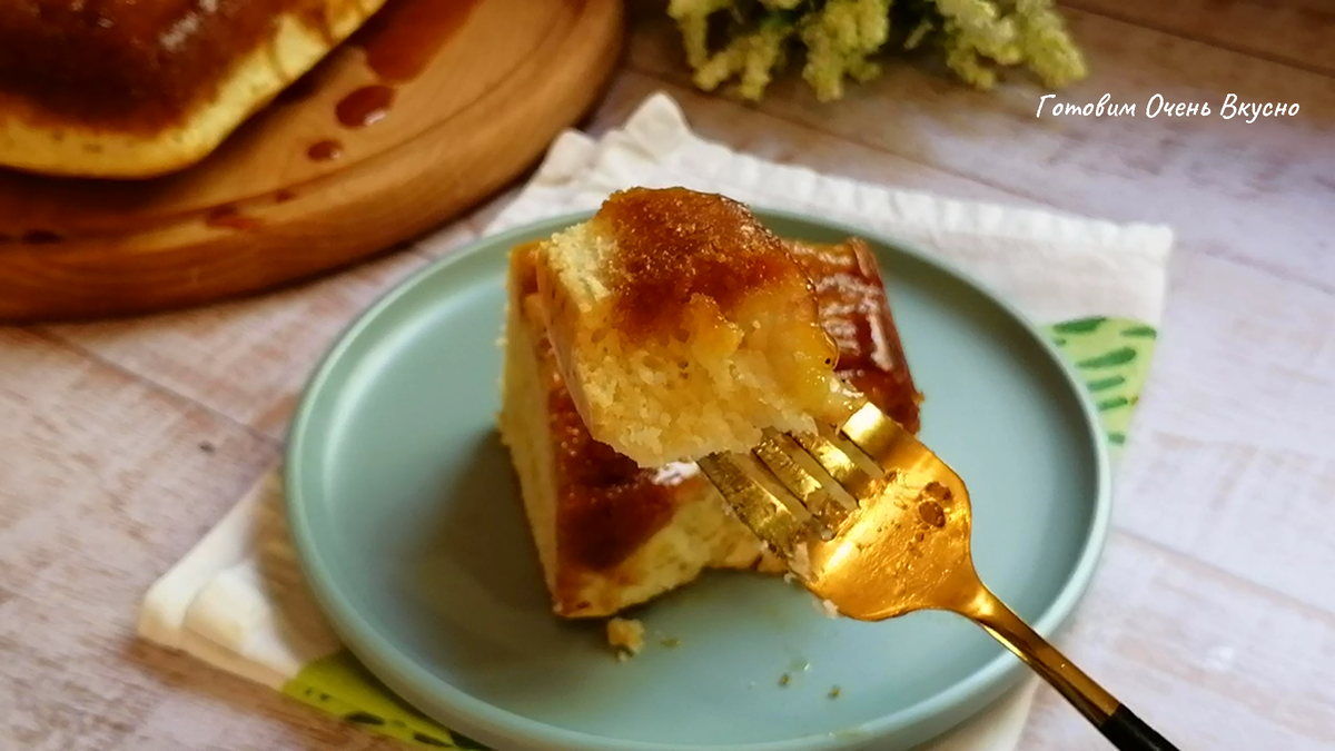 Банановый пирог с карамелью