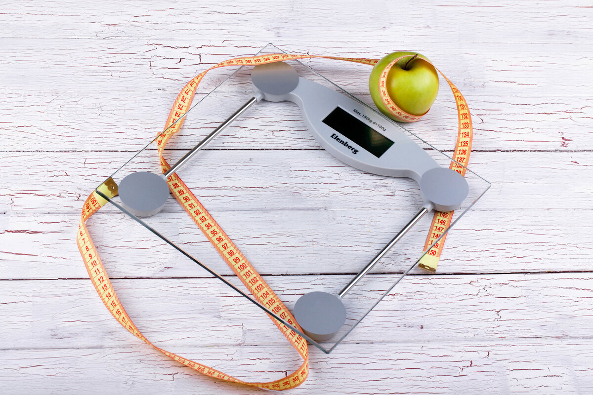 <a href="https://ru.freepik.com/free-photo/green-apple-orange-tape-measure-lie-on-glass-weighing-scales_1114244.htm#query=%D0%B2%D0%B5%D1%81%D1%8B&position=19&from_view=search">Image by v.ivash</a> on Freepik