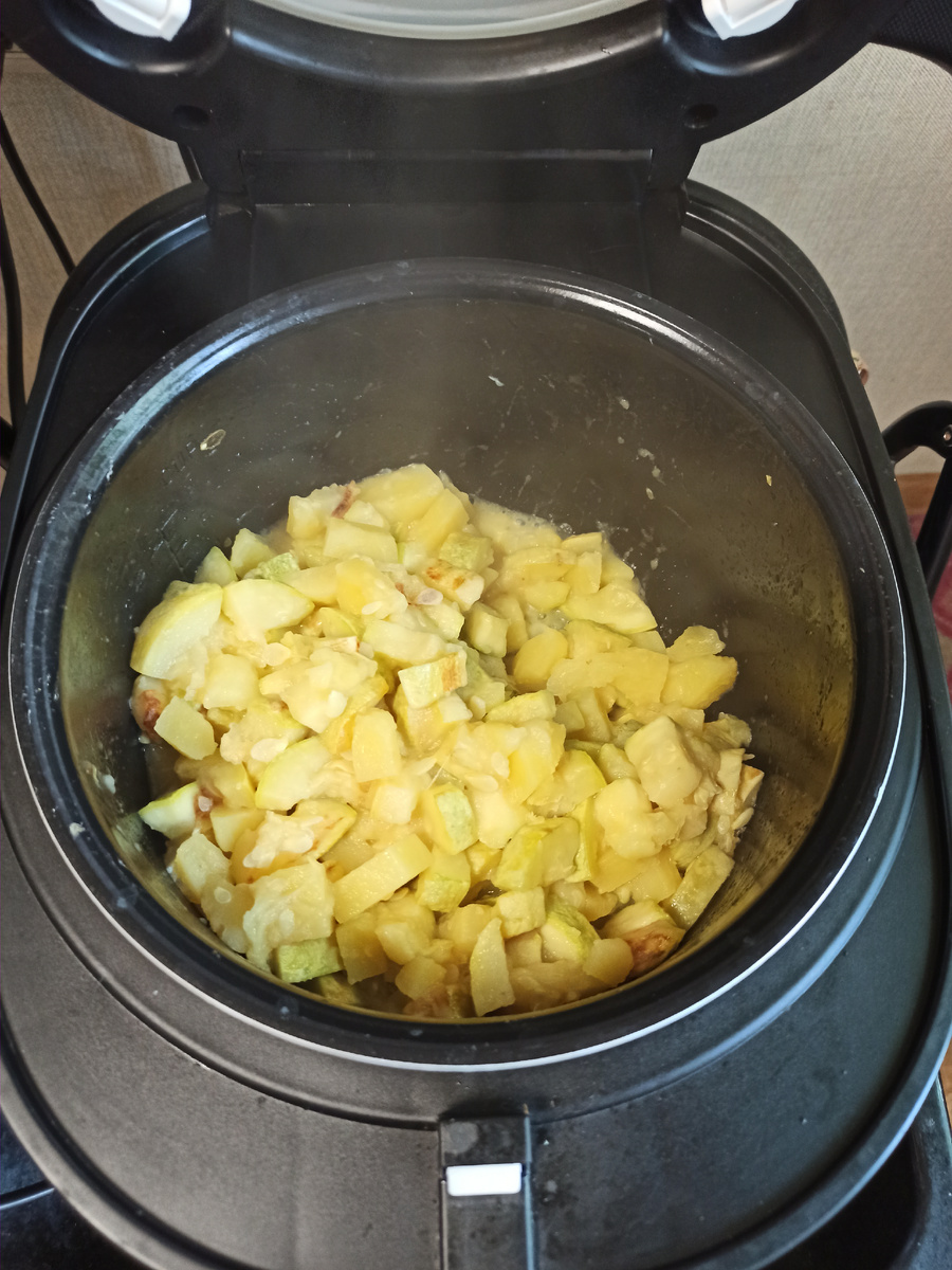 Обжариваем до появления корочки, на большом огне. 