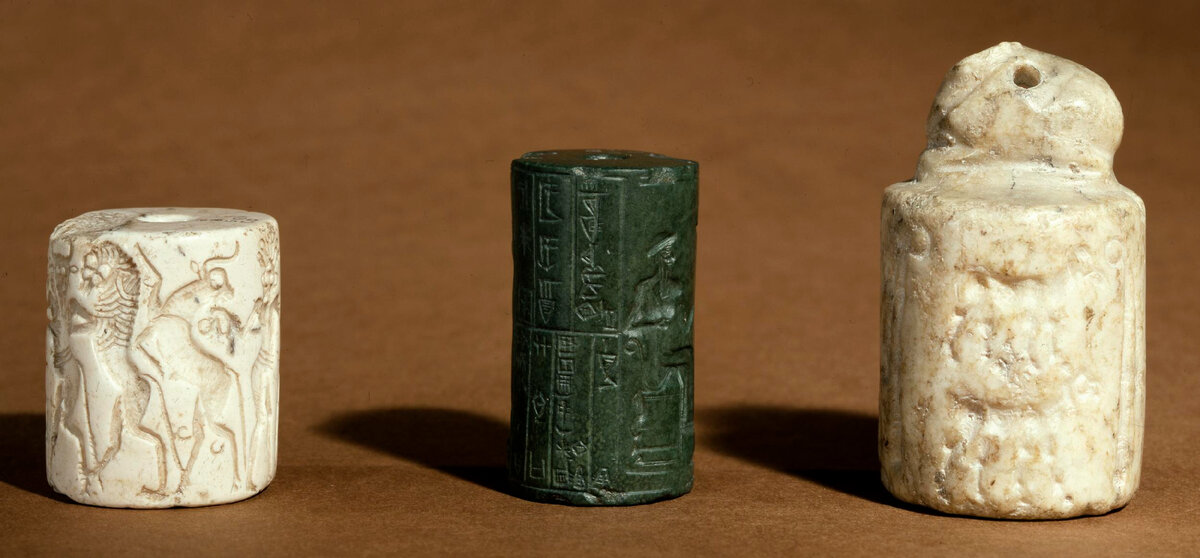 Цилиндрические печати периода Третьей династии Ура © The Trustees of the British Museum