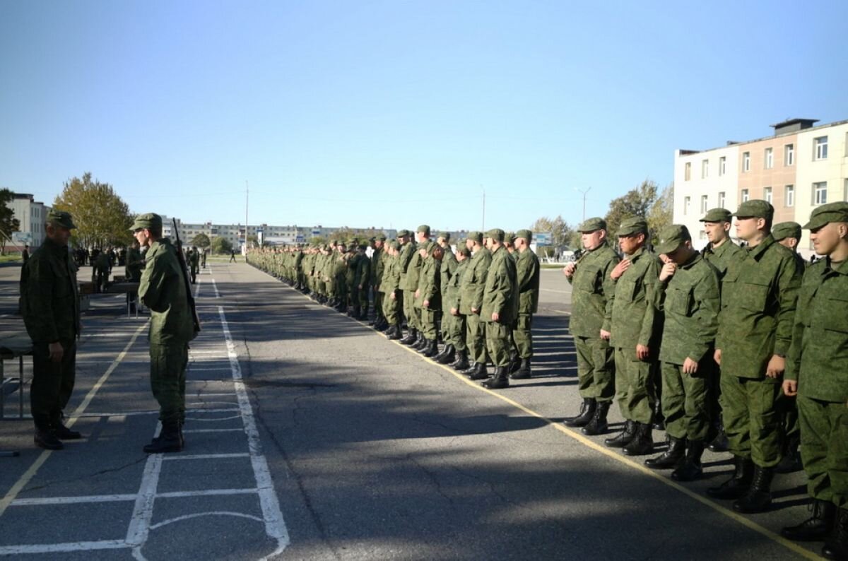    В Минобрнауки сообщили, что студенты частных вузов могут быть мобилизованы