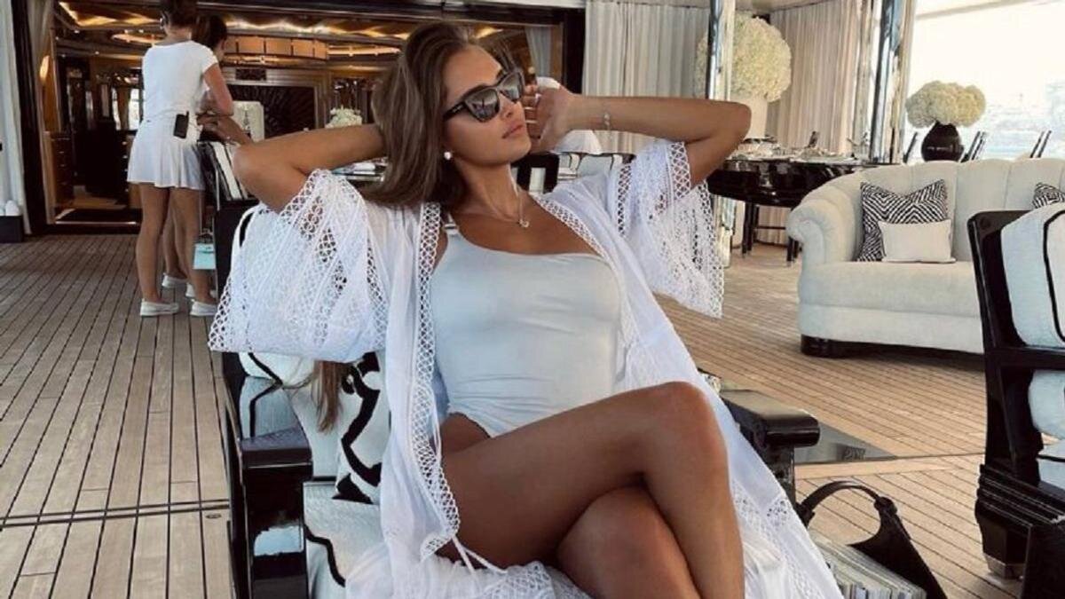    Гимнастка Каролина Севастьянова:instagram.com/karolisha.s/