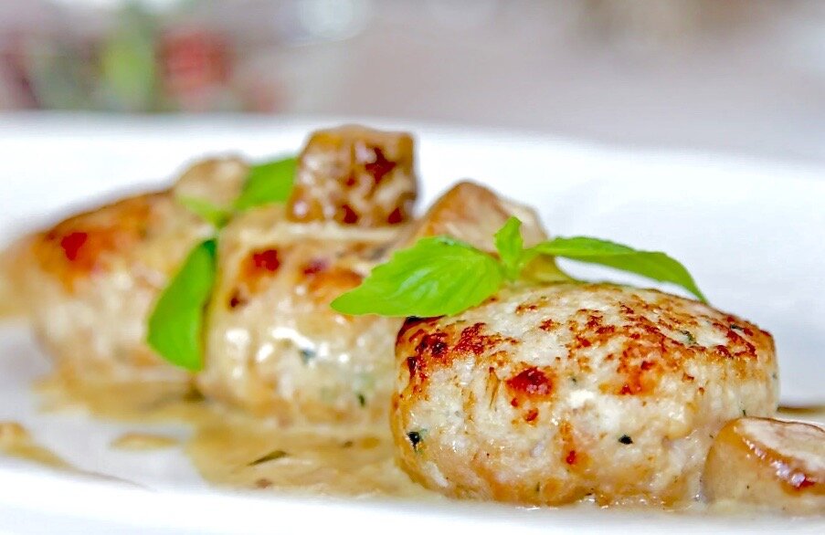 Котлеты из мяса кролика.