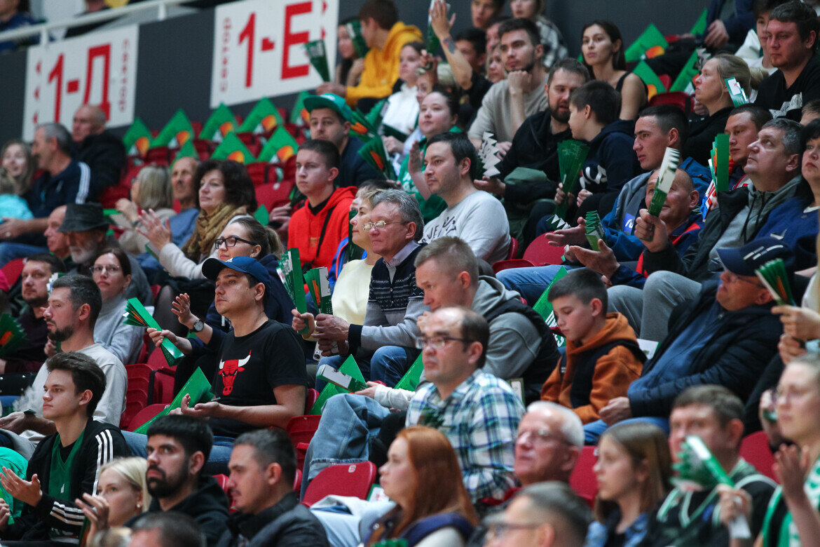 Попасть на первую домашнюю игру УНИКСа в сезоне смогли не все. Фото: unics.ru