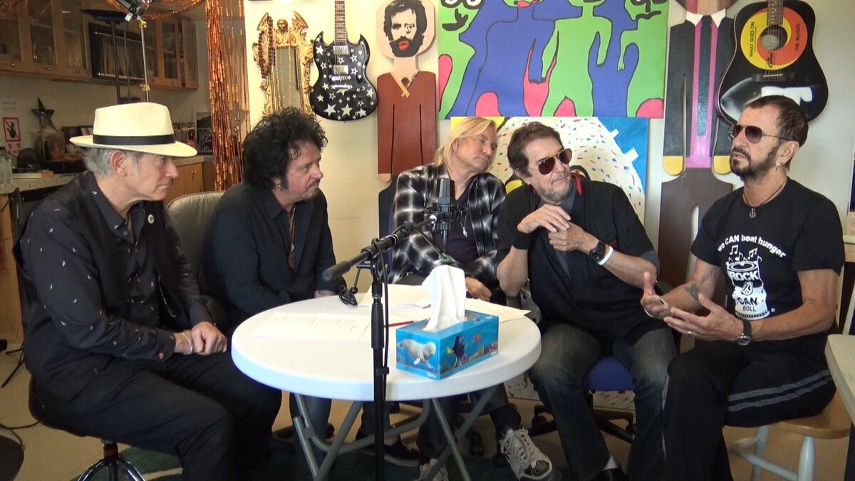 2019 год, справа налево: Ринго Старр, Джим Келтнер, Джо Уолш, Стив Лукатер и Бенмонт Тенч