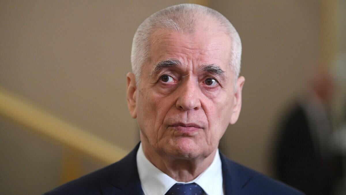    Академик Российской академии наук Геннадий Онищенко в здании РАН в Москве© РИА Новости / Алексей Майшев