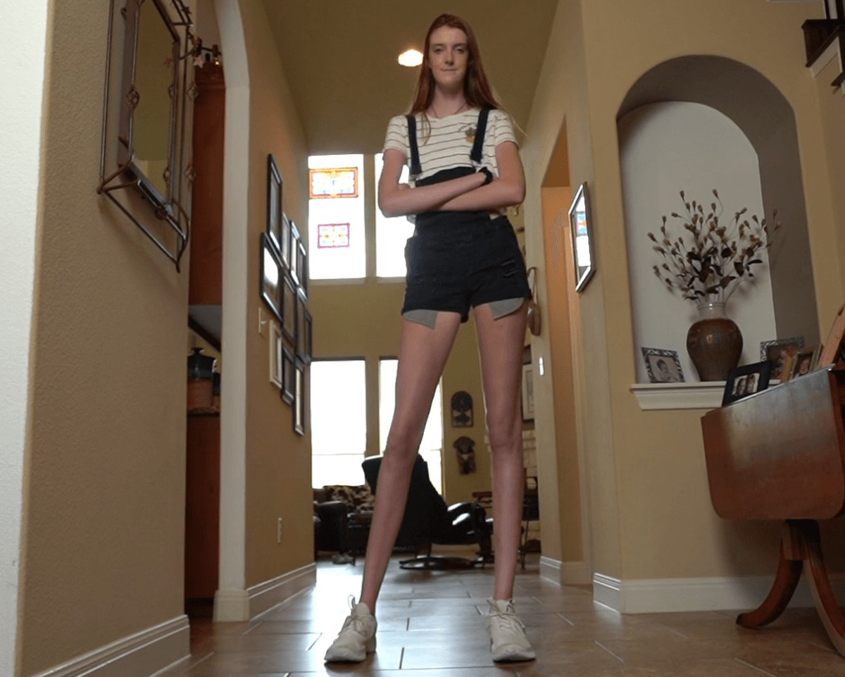 жили на длинную ногу. женские ноги на каблуках. жили на длинную ногу. жили на длинную ногу. жили на длинную ногу.