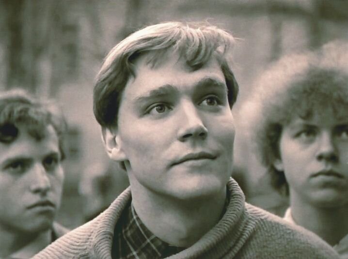    Сергей Столяров. Актер Цитата из фильма Завтра была война. Режиссер Юрий Кара. 1987. СССР