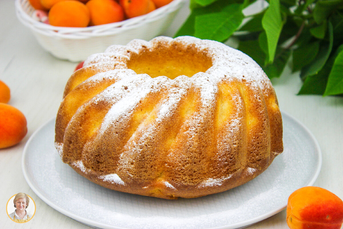 Пирог с абрикосами и шоколадом