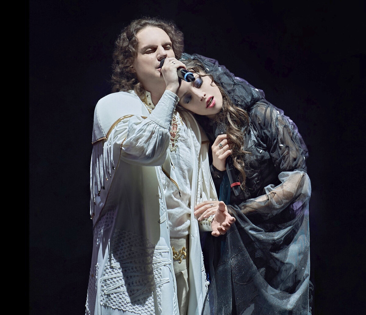 Главные герои Орфей и Эвридика. фото взято из ВК Ольги Вайнер ( фото Елены Черниковой) 