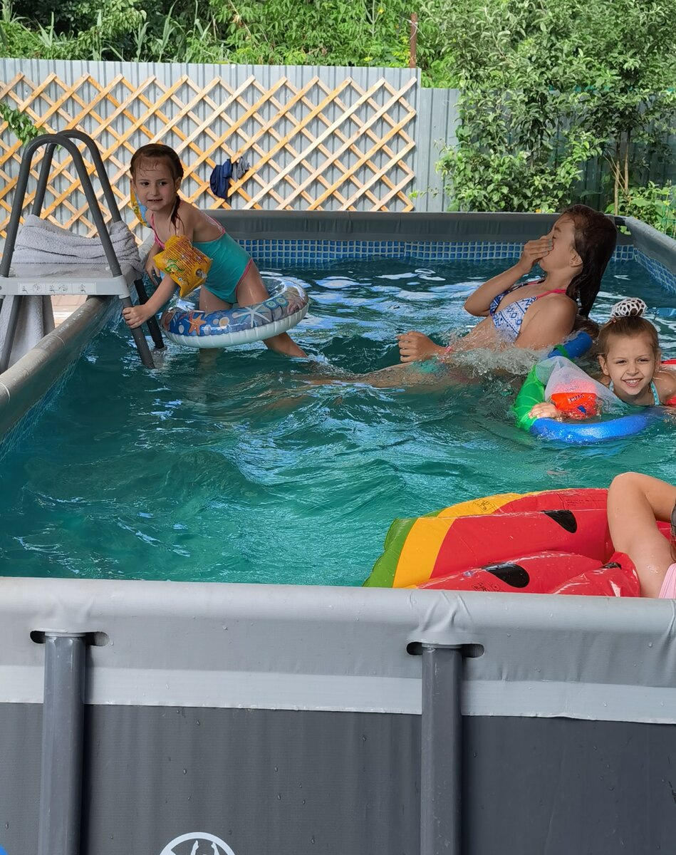 Дети пришли в гости