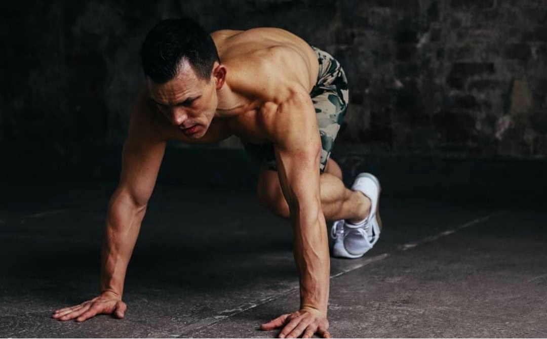 Начинать конечно можно и без оборудования, пол есть у всех