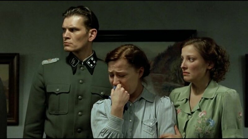 Бункер 2004. Фильм бункер / der Untergang (2004). Александра Мария Лара der Untergang (2004).. Бункер фильм 2004 Елена Дрейден. Траудль Юнге бункер 2004.