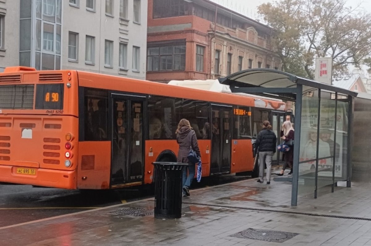    Кондуктора и пассажира автобуса А-69 доставили в полицию после конфликта