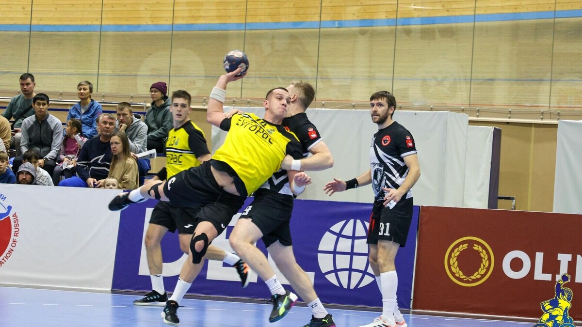     Предыдущий руководитель останется в клубе.