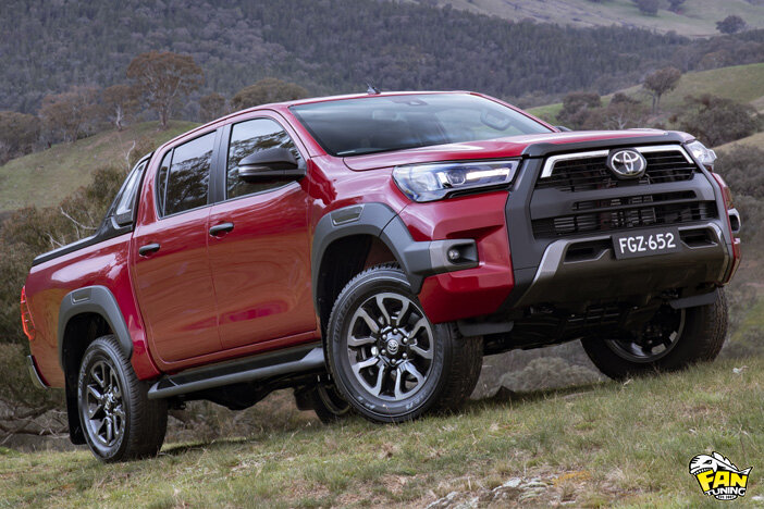 Рестайлинг Тойоты Хайлюкс (Toyota Hilux) модели 2015 года в 2020 модельный год Rocco