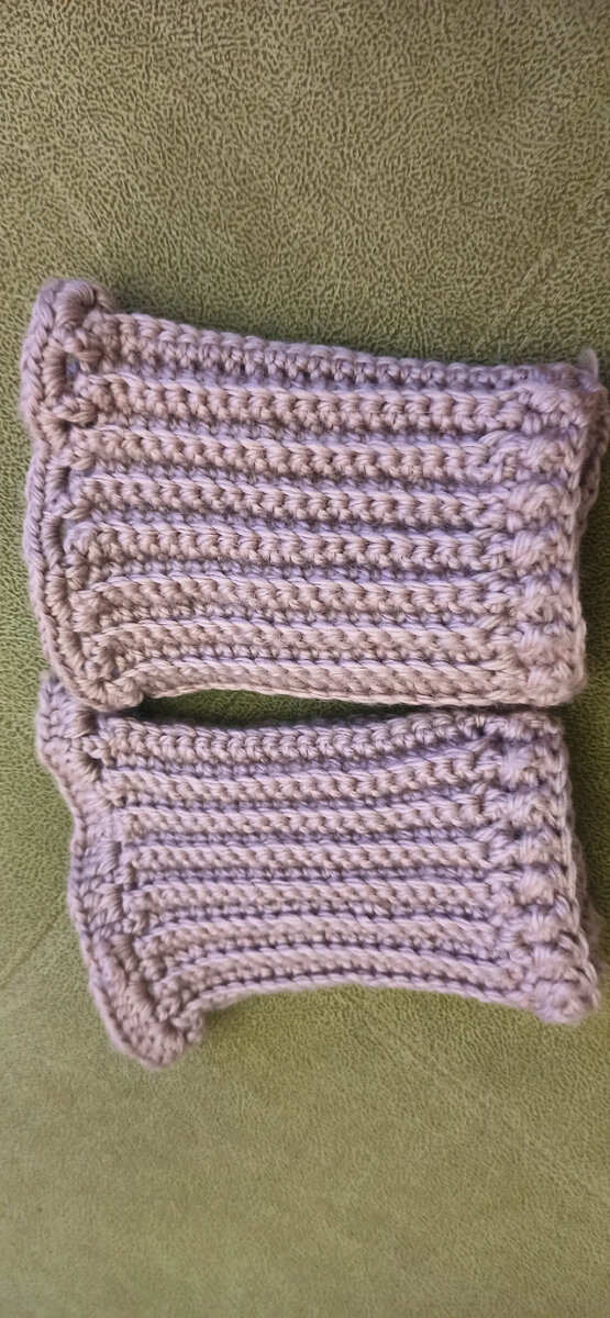 Митенки к шапке. 