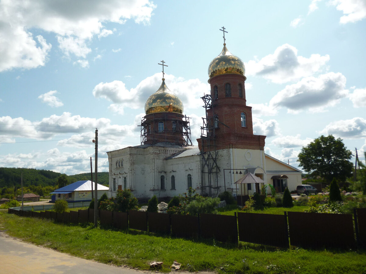 Многие храмы, особенно сельские, остро нуждаются в помощи
