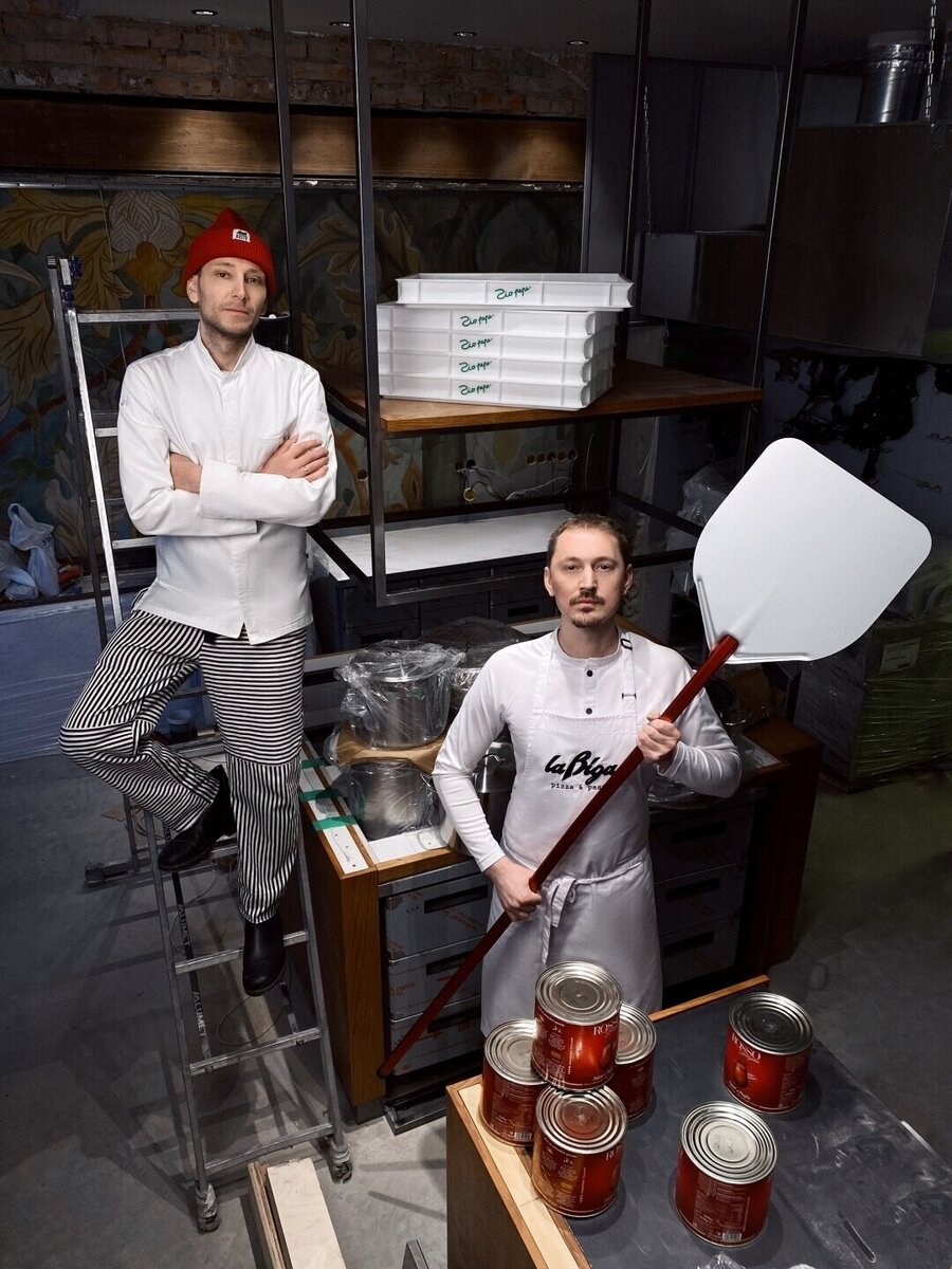    Антон Исаков и Даниил Сычев — идеологи и основатели новой La Biga pizza&pasta на Гороховой Фото: Лина Либо