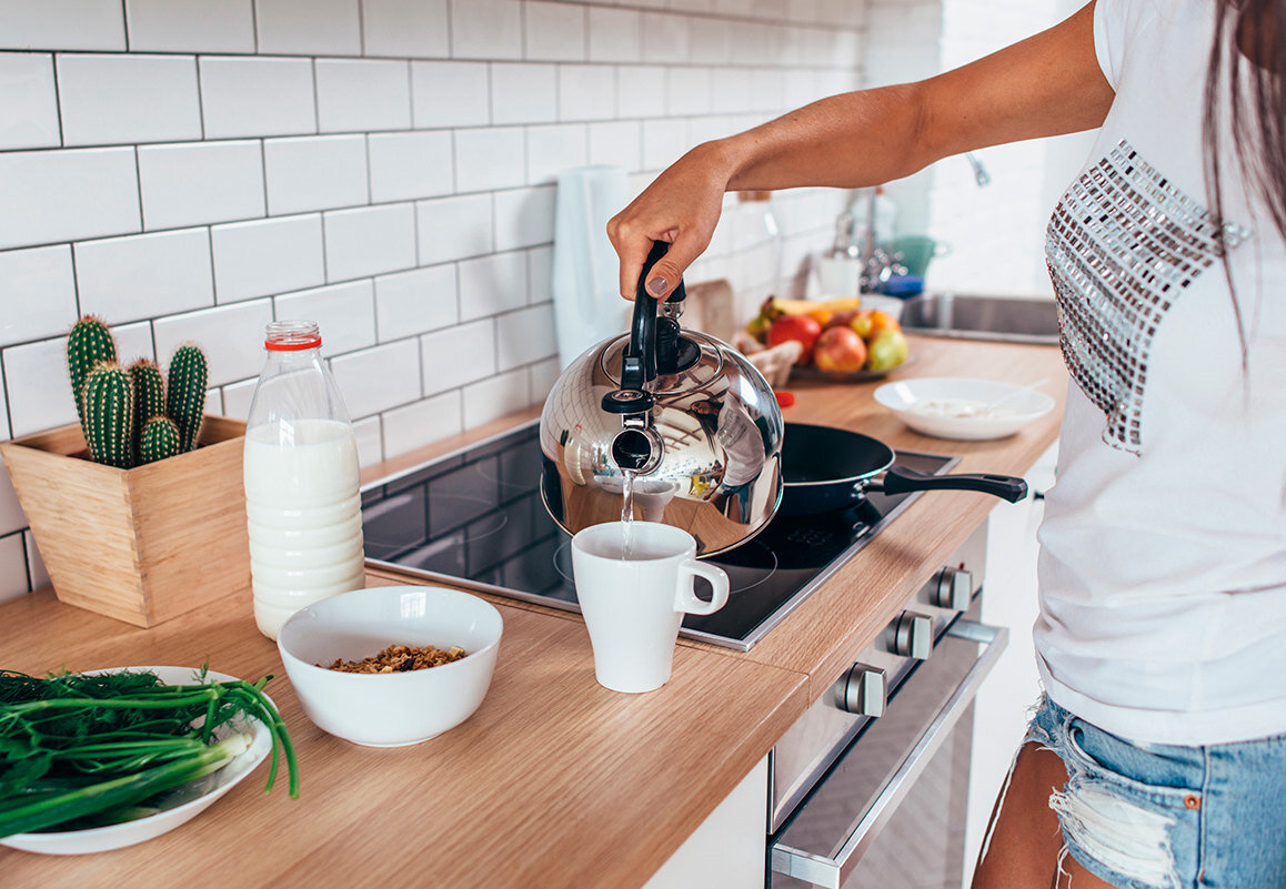     Можно ли кипятить воду в чайнике несколько раз? Мифы и правда