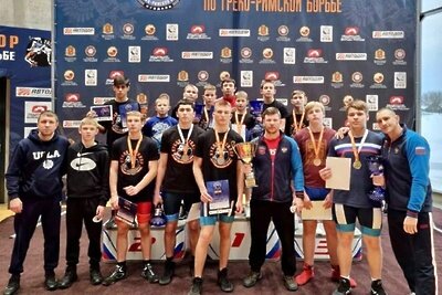    Подмосковные борцы греко-римского стиля на «Кубке Автодора» © Сайт Министерства физической культуры и спорта Московской области