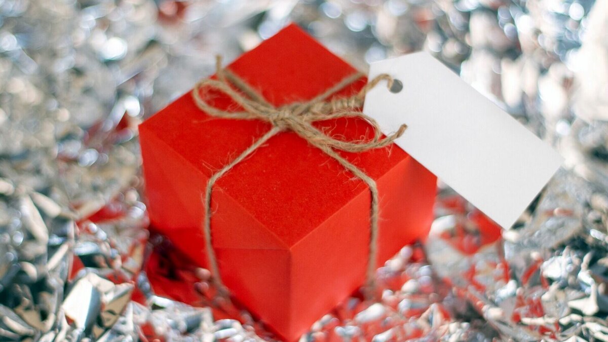     Активисты от партии власти провели в разных городах мастер-классы для детей.