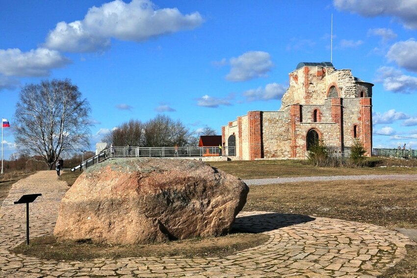 Историю Великого Новгорода – одного из самых значимых городов всей Руси – невозможно рассказать ни короткой, ни даже очень длинной статьёй.-3