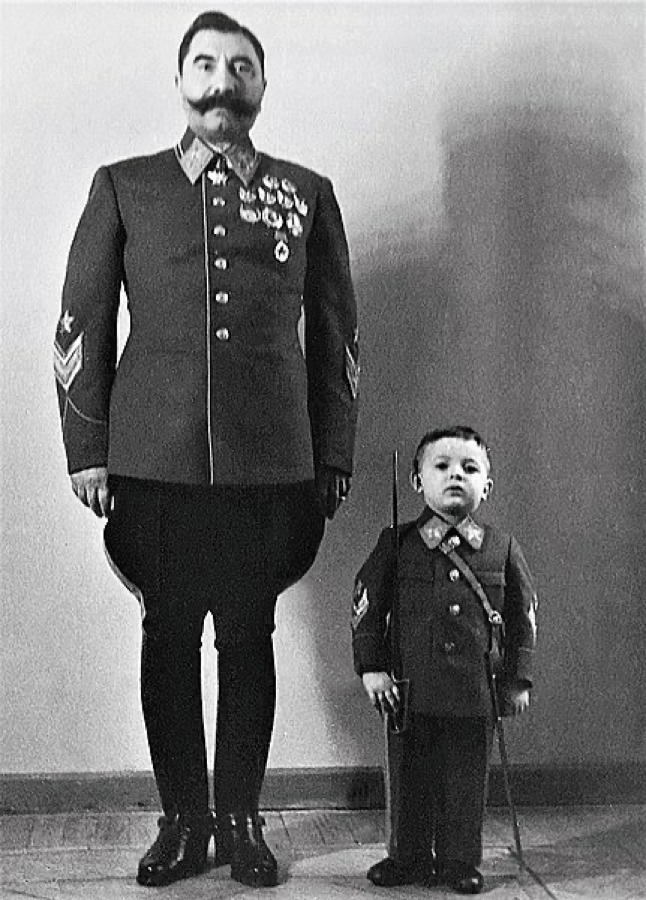 Маршал Буденный и его сын Сергей 