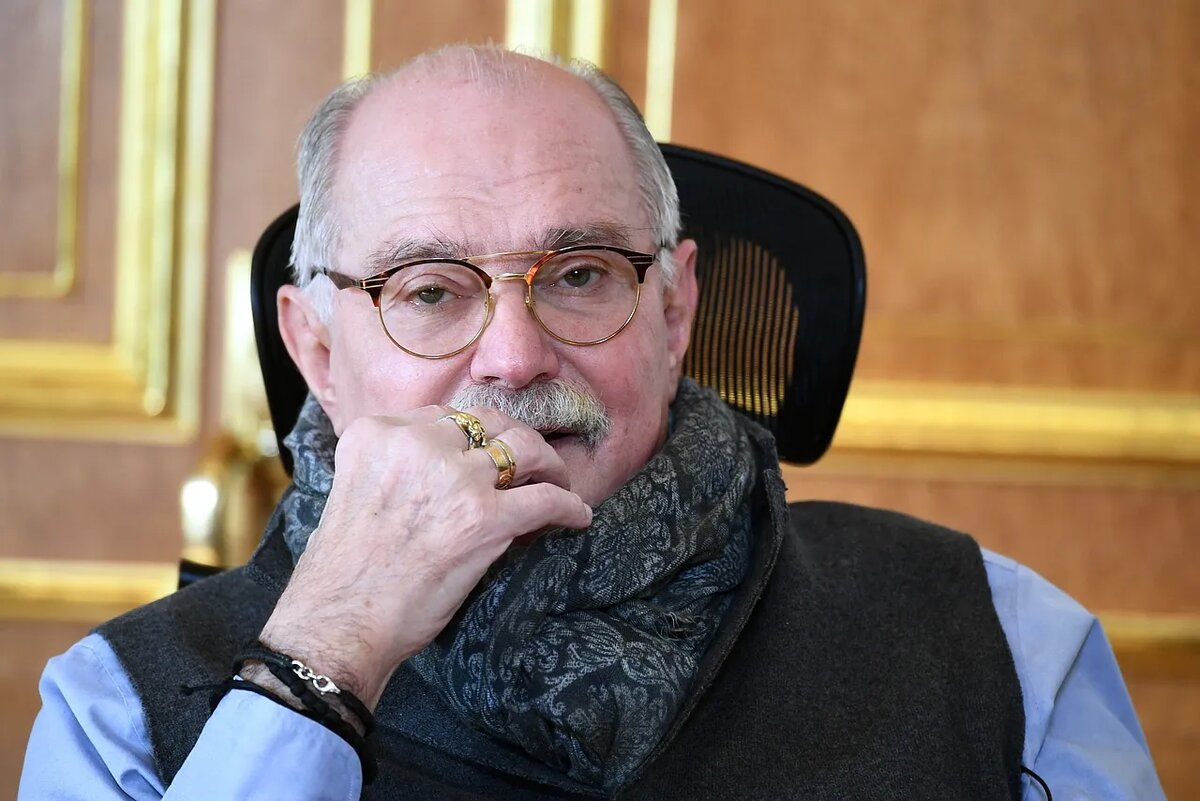 Что известно о состоянии экстренно госпитализированного Никиты ...