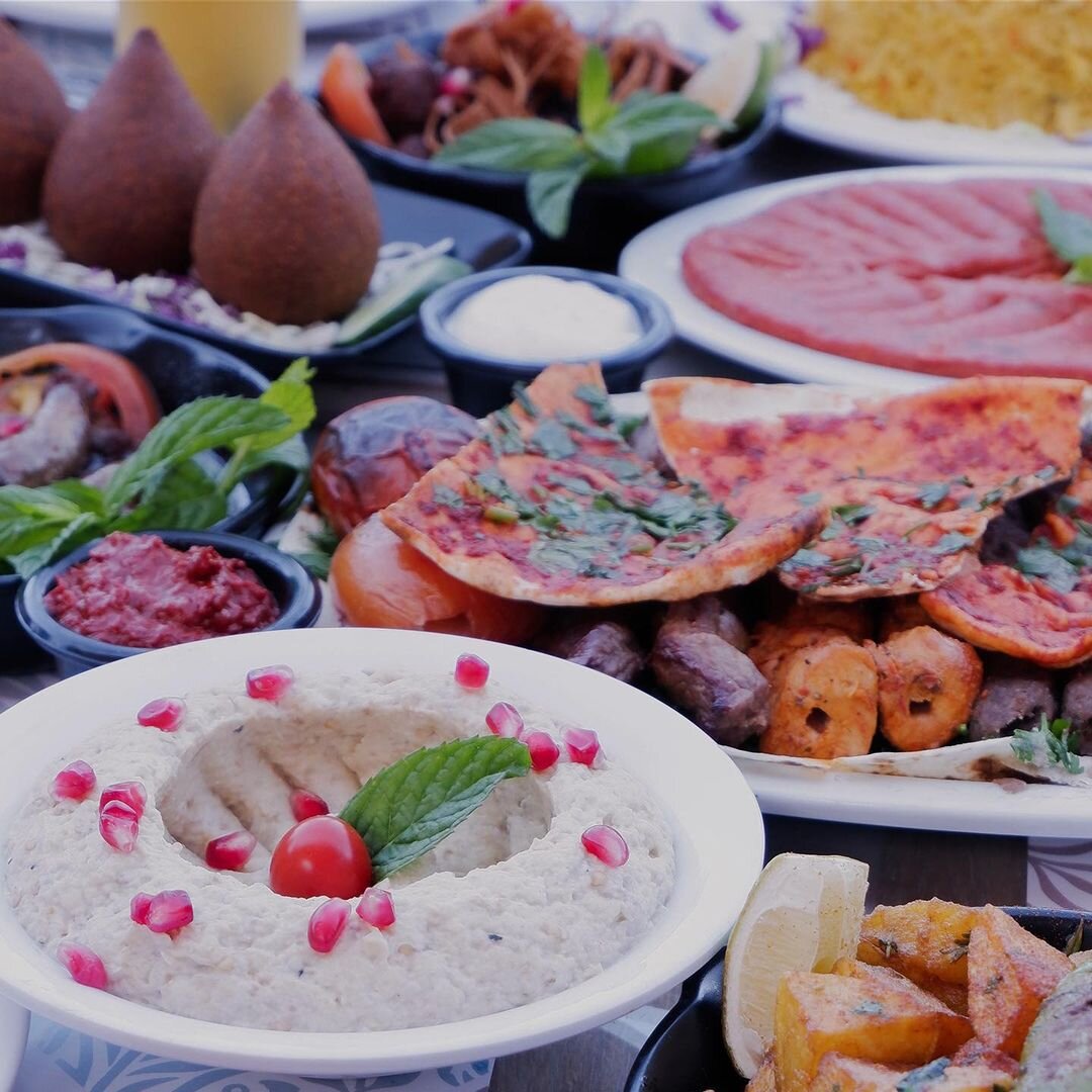 типичная ливанско-сирийская еда в ресторане