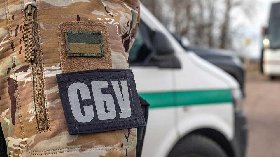     СБУ намерена подорвать зернохранилище под Харьковом и обвинить Россию СБУ