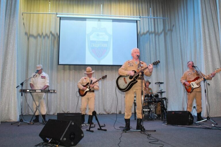    Жители Тюльганского района на благотворительном концерте собрали почти 120 тыс. рублей Белов Михаил Александрович