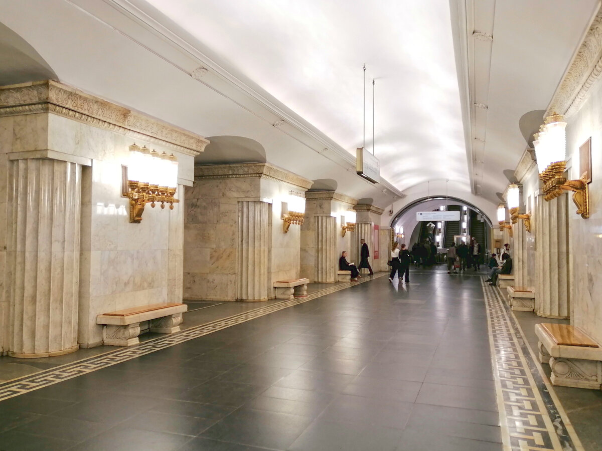 фото метро смоленская москва