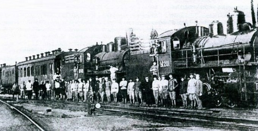 Паровозы поезда Троцкого. Фото из открытых источников