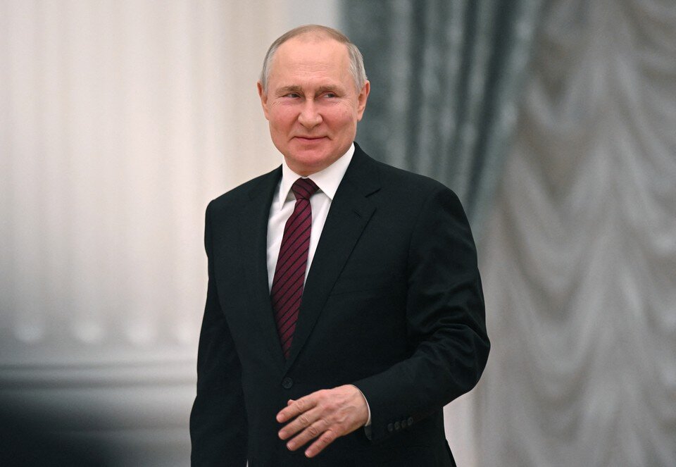    Владимир Путин  REUTERS