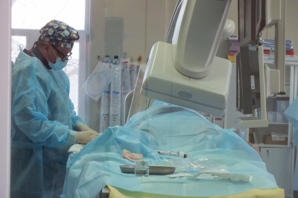    Кузбасские врачи провели операцию ребёнку, который страдал от недержания