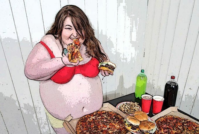 Дети получают еду из наших рук