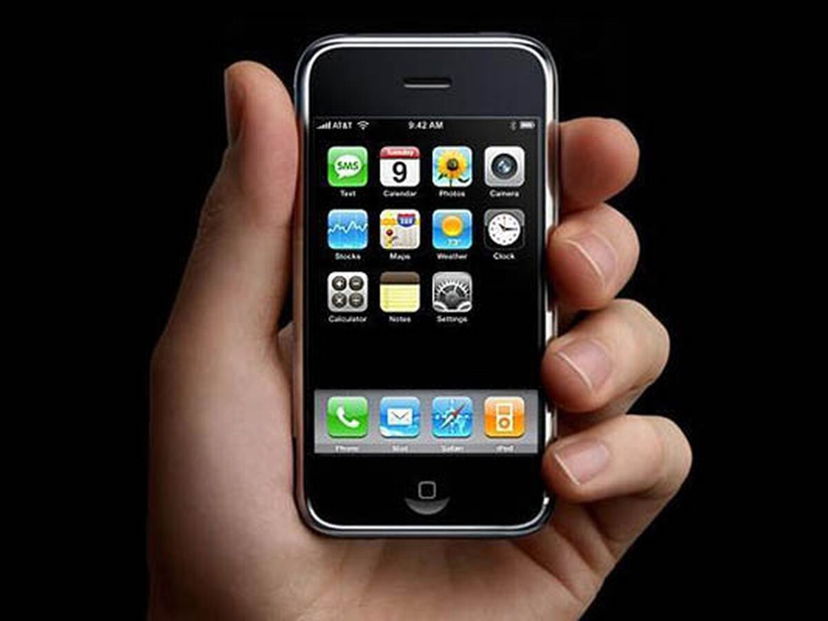 Телефоны вместо айфона. Apple iphone 1. Iphone 2007. Iphone 1 2007. Apple iphone 2007 год.