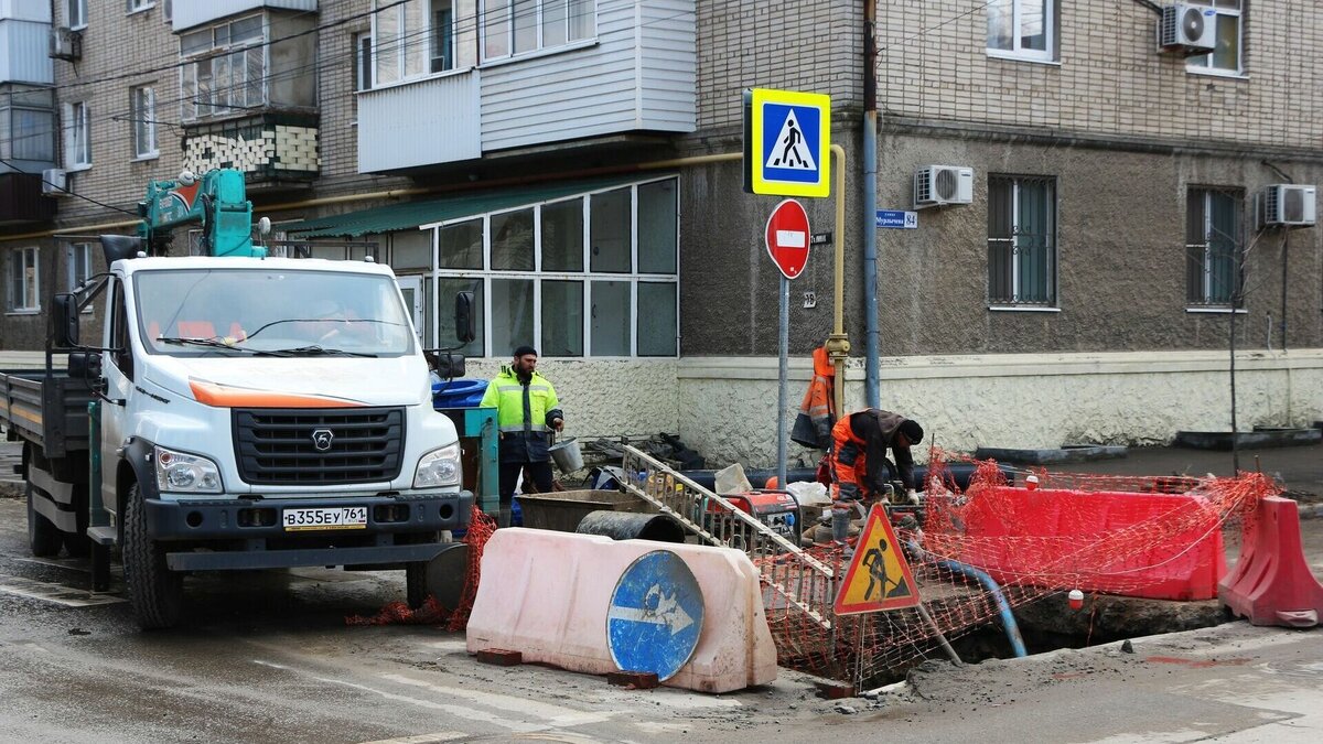     В Ростове-на-Дону практически сутки в части города не будет воды из-за технических работ, сообщает Ростовводоканал.