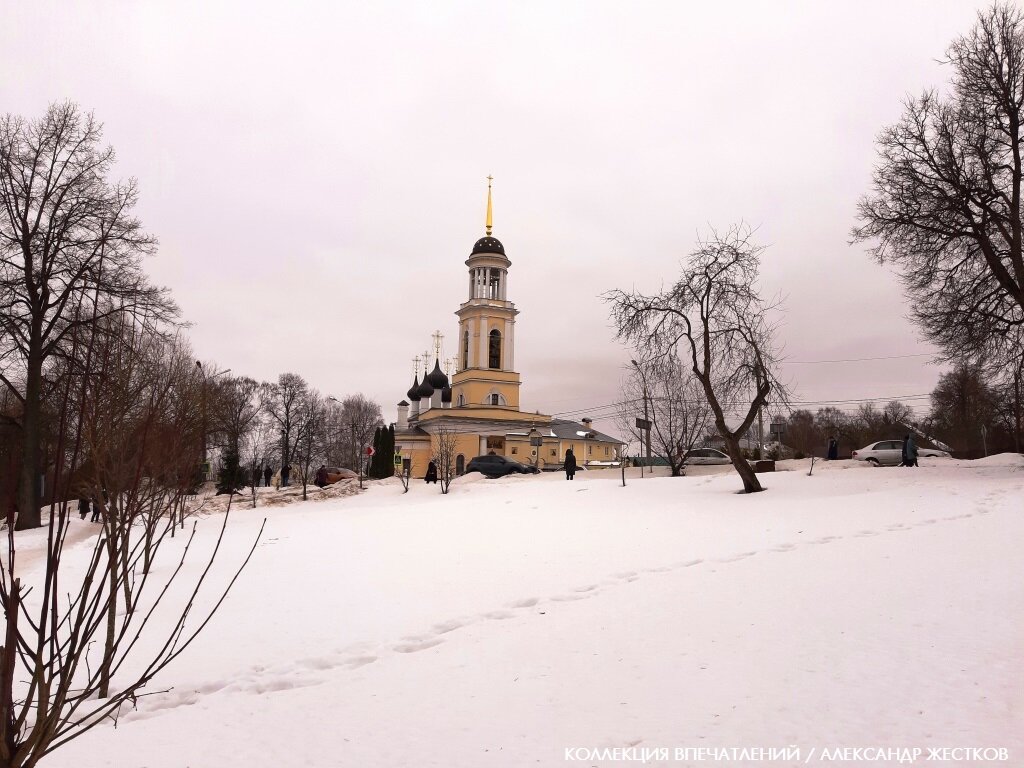 Зачатьевская церковь - самая древняя постройка в усадьбе