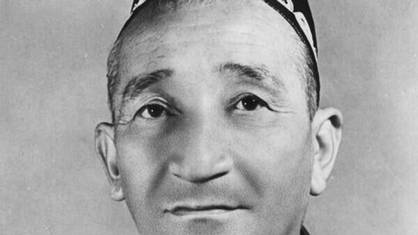    CC0 / госкаталог.рф / Гафур Гулям - поэт Узбекистана