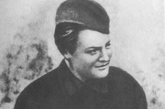      Гуля Королева