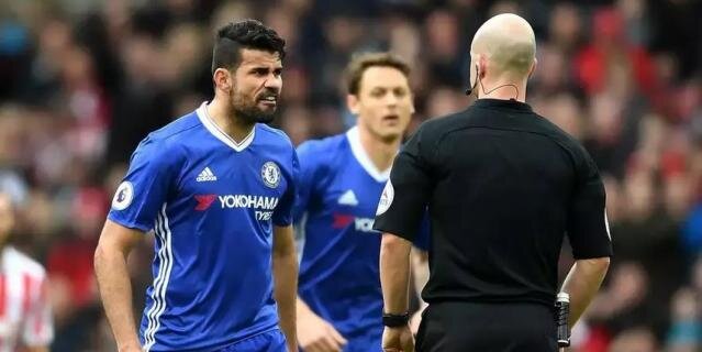    Диего Коста (слева) в матче за "Челси".