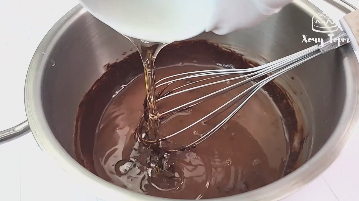 Как приготовить шоколадную глазурь из какао и молока?