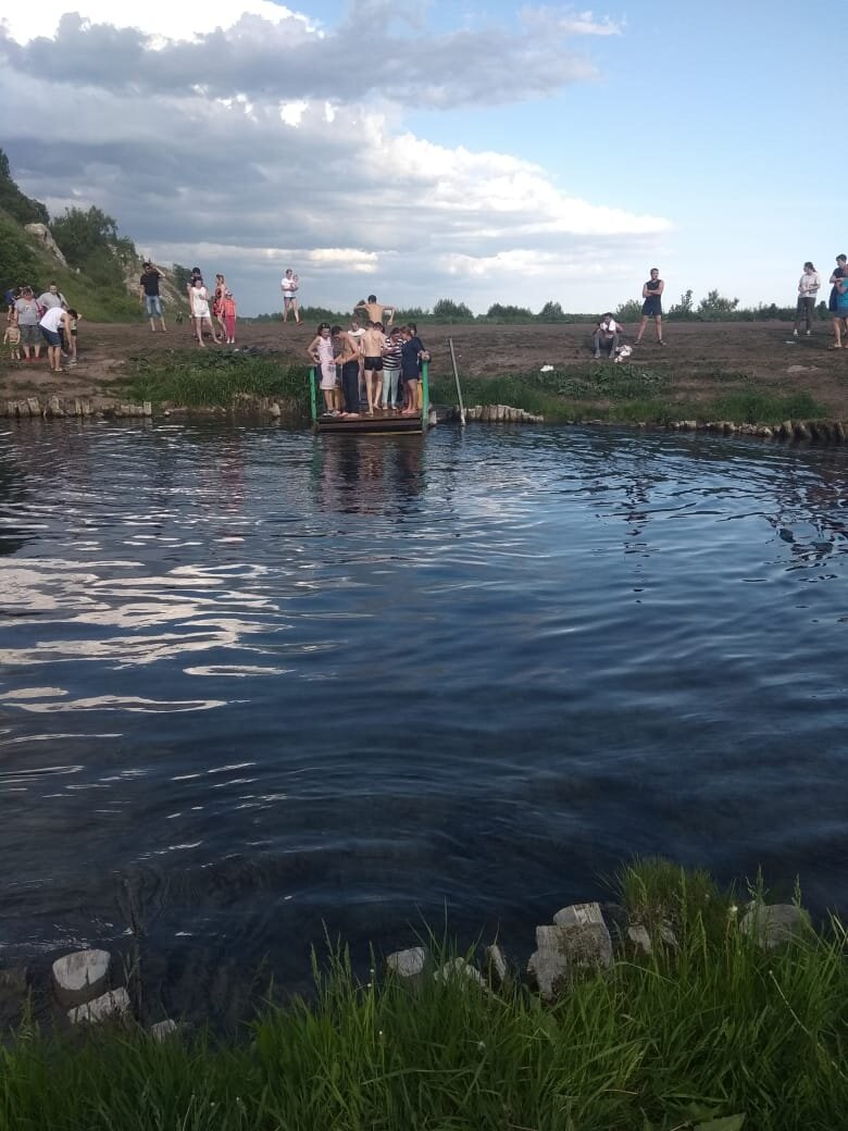 Голубое озеро