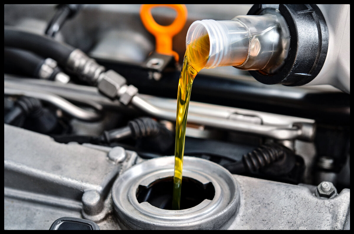 Большое значение в жизни машины имеет масло