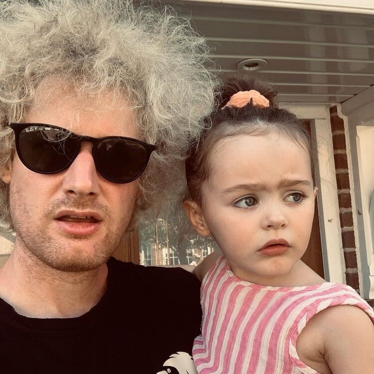 Нил Робертсон удивил фанатов новой прической. Фото: Instagram