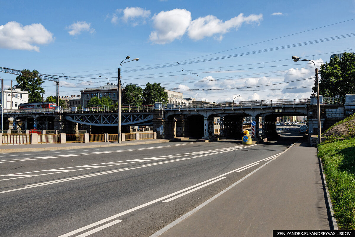 Стало 14. Питер в прошлом.