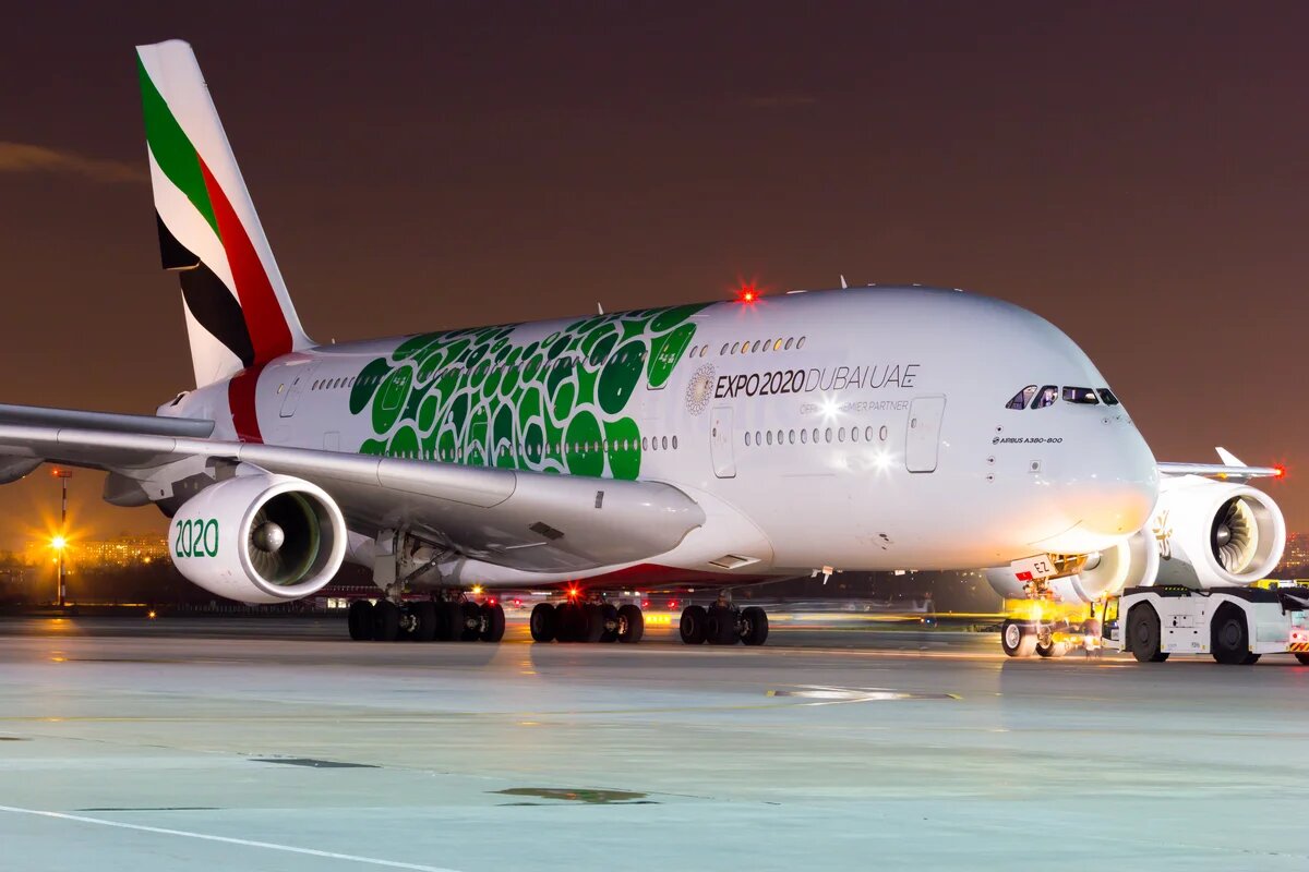 Airbus a380. Эйрбас 380. Самолет Emirates a380. Эйрбас а380 800.